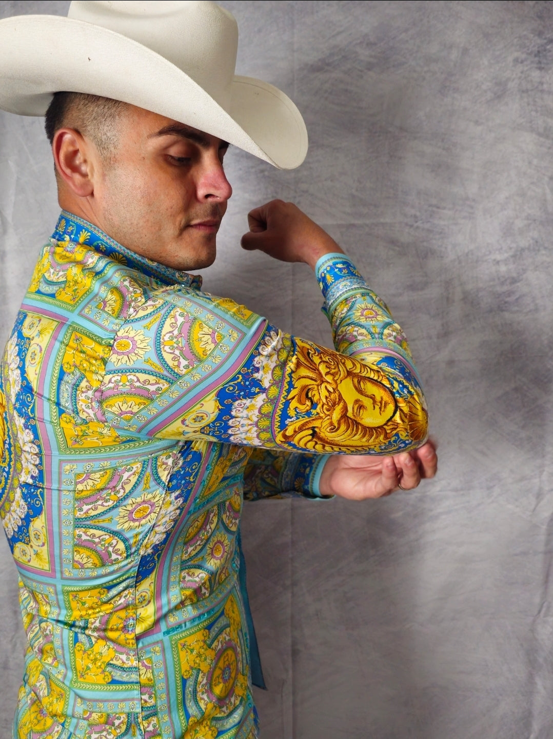 GREEN AND WITHE LONG SLEEVE SHIRT