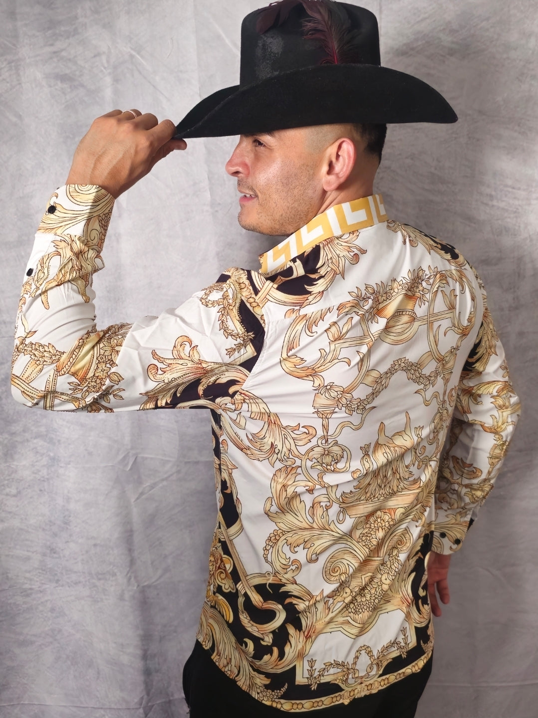 V.I.P. COLLECTION MEN'S RHINESTONE BUTTON-UP LONG SLEEVES SHIRT (GOLD/WHITE VWSL-4)