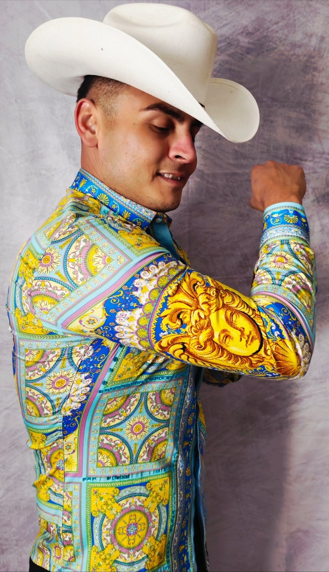 GREEN AND WITHE LONG SLEEVE SHIRT